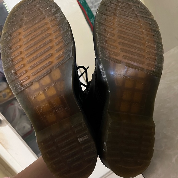 DRMARTENS 1460 WOMEN'S SMOOTH LEATHER LACE UP BOOTS - Picture 10 of 16